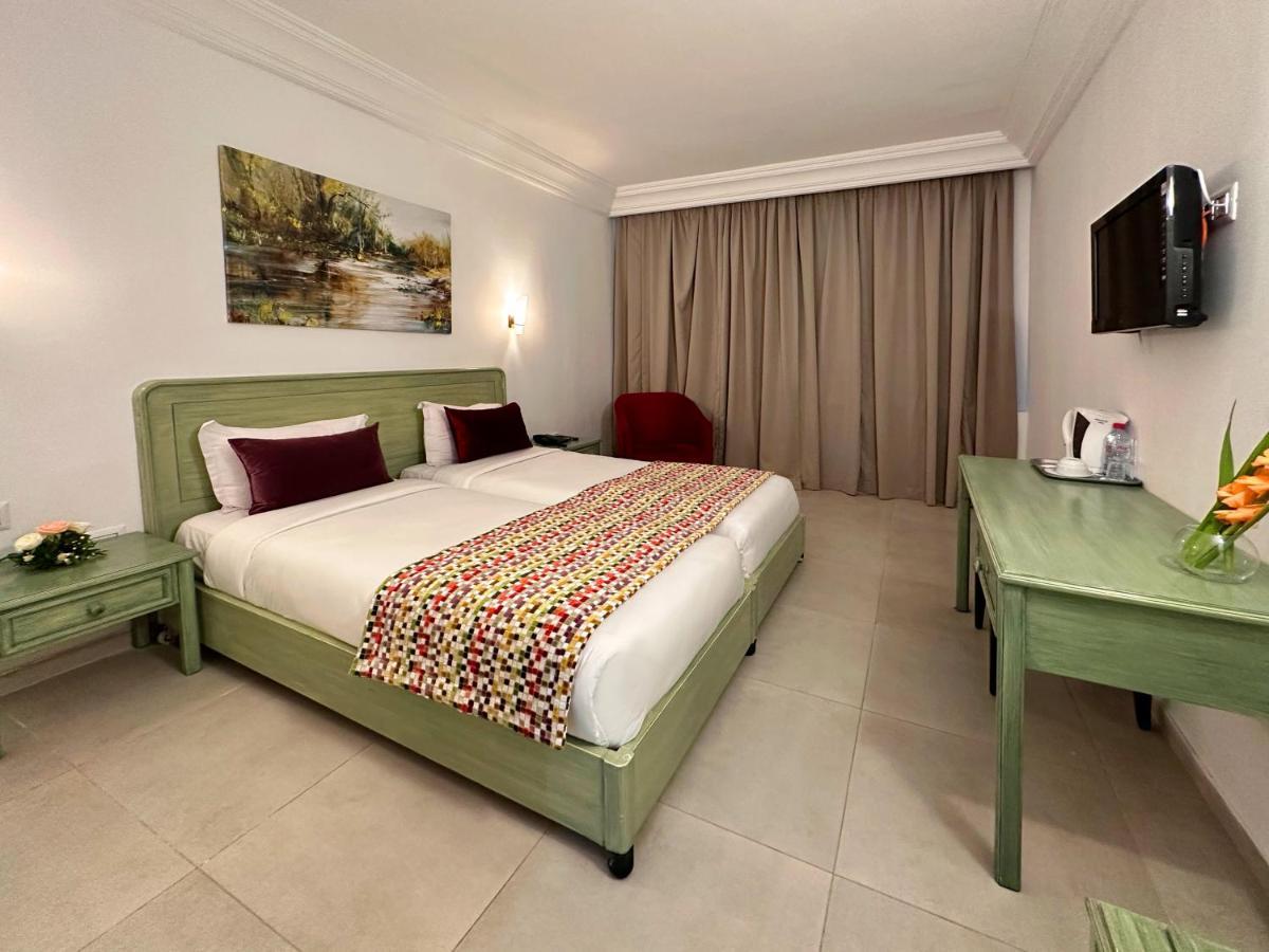 El Oumara Hotel Tunis Exteriör bild